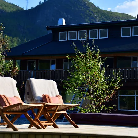 Blatind Boutique 4* Stordal
