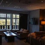Blatind Boutique 4* Stordal