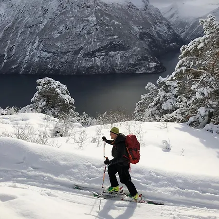 Blatind Boutique 4* Stordal